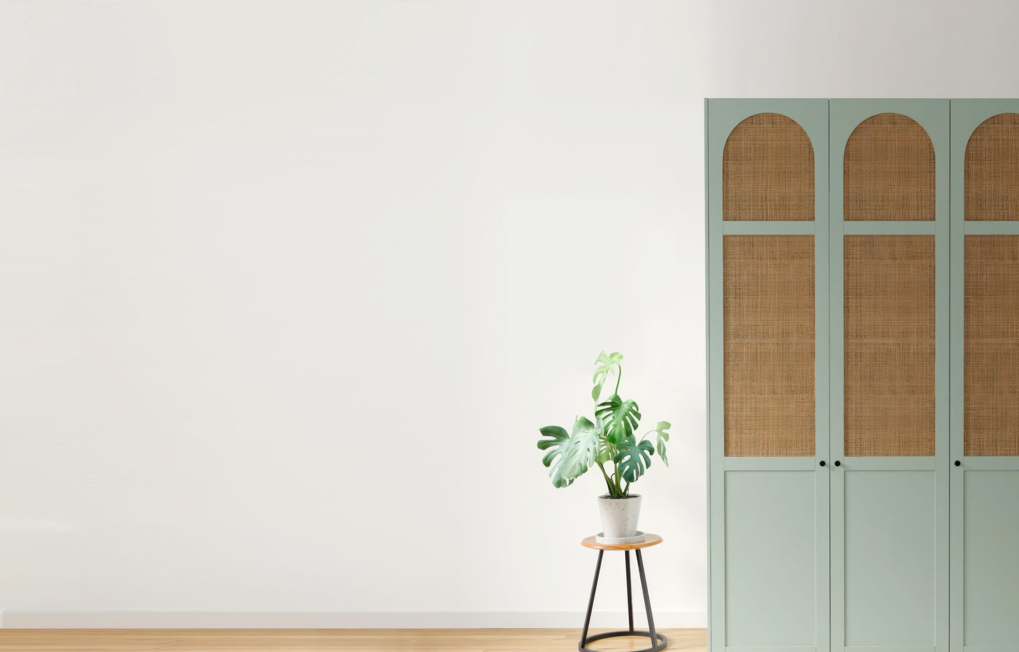 Raffia arch design