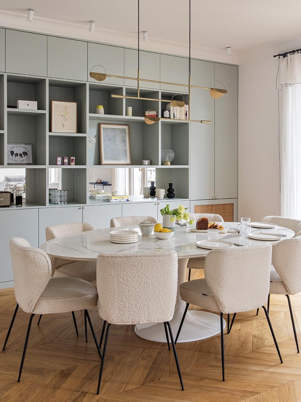 Home Tour, a duplex renovated by Cyrielle Wattinne, the dining room