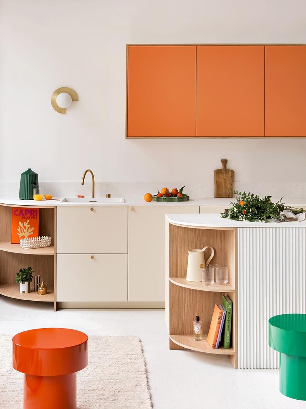 An Oranger and Ivoire kitchen with brass details