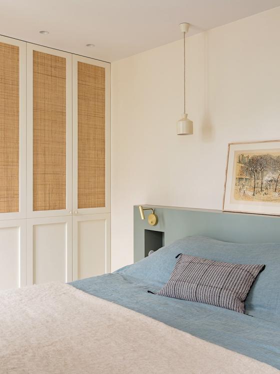 Home Tour, a duplex renovated by Cyrielle Wattinne, the parental bathroom