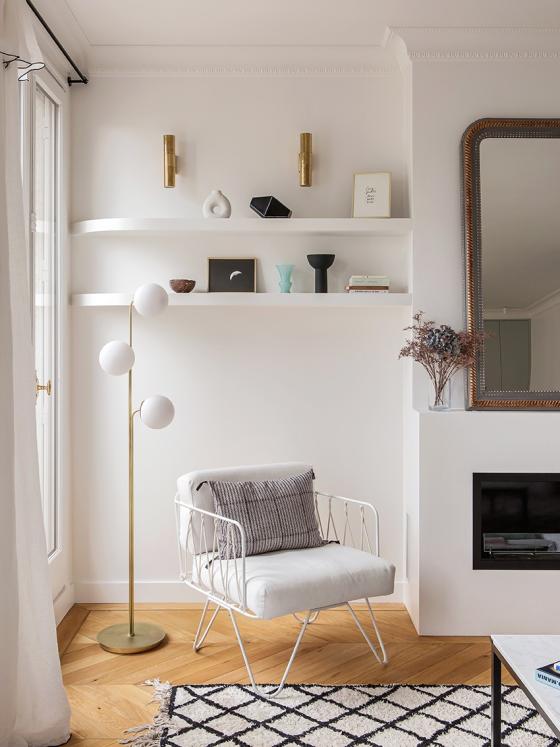 Home Tour, a duplex renovated by Cyrielle Wattinne, the living room