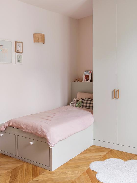 Home Tour, a duplex renovated by Cyrielle Wattinne, children's room