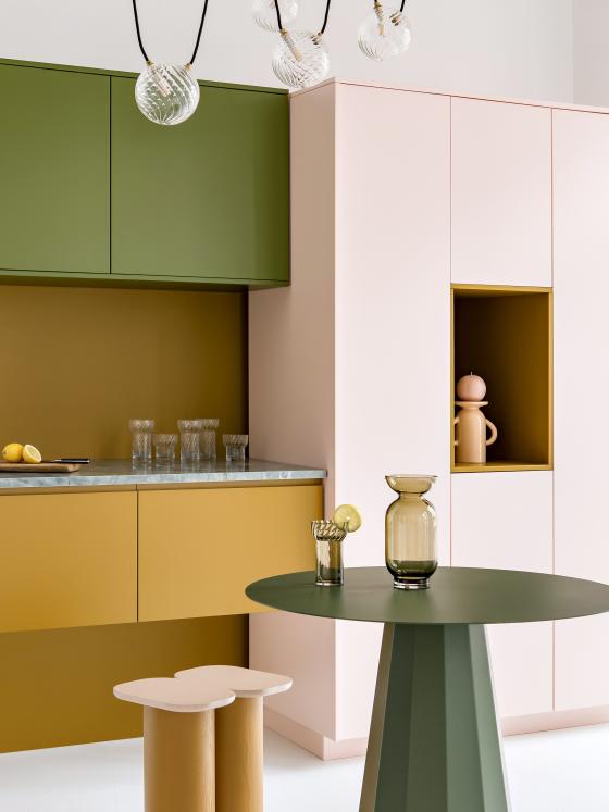 Rose calcaire, Ocre and Romarin Kitchen created by Margaux Keller