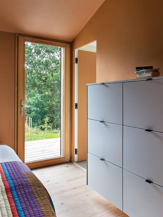 Noa's terracotta bedroom