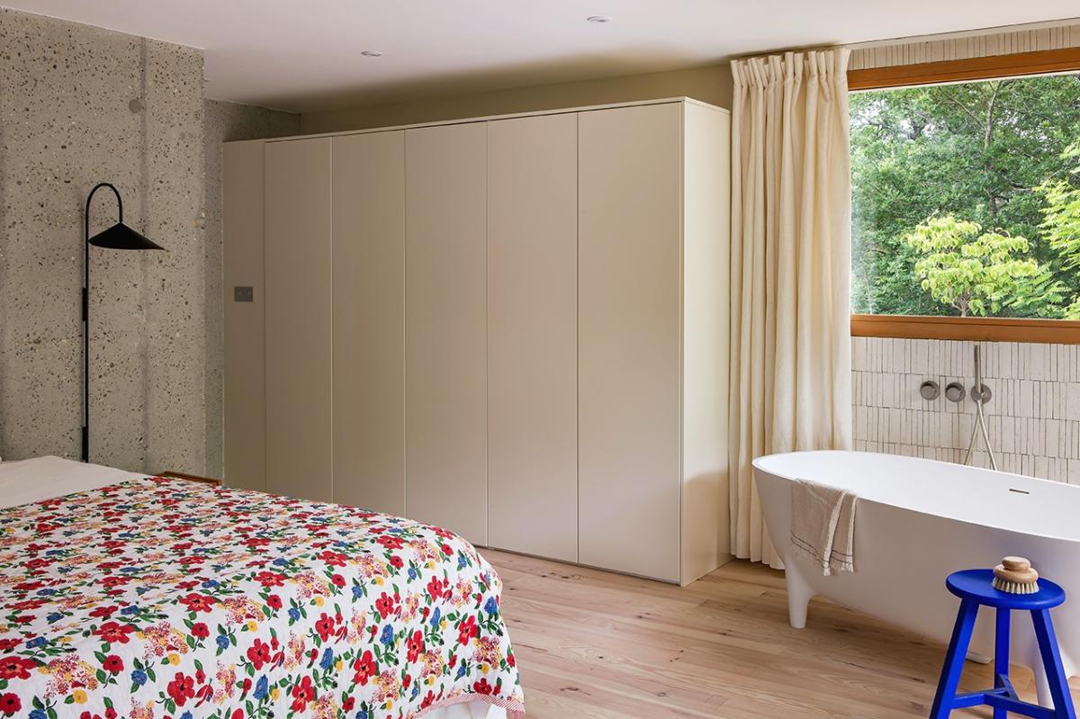 Sabine Mérillon's Ivoire wardrobe
