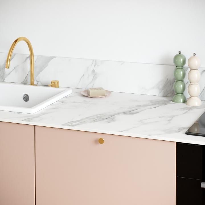 Worktop sample | Calacatta Marble