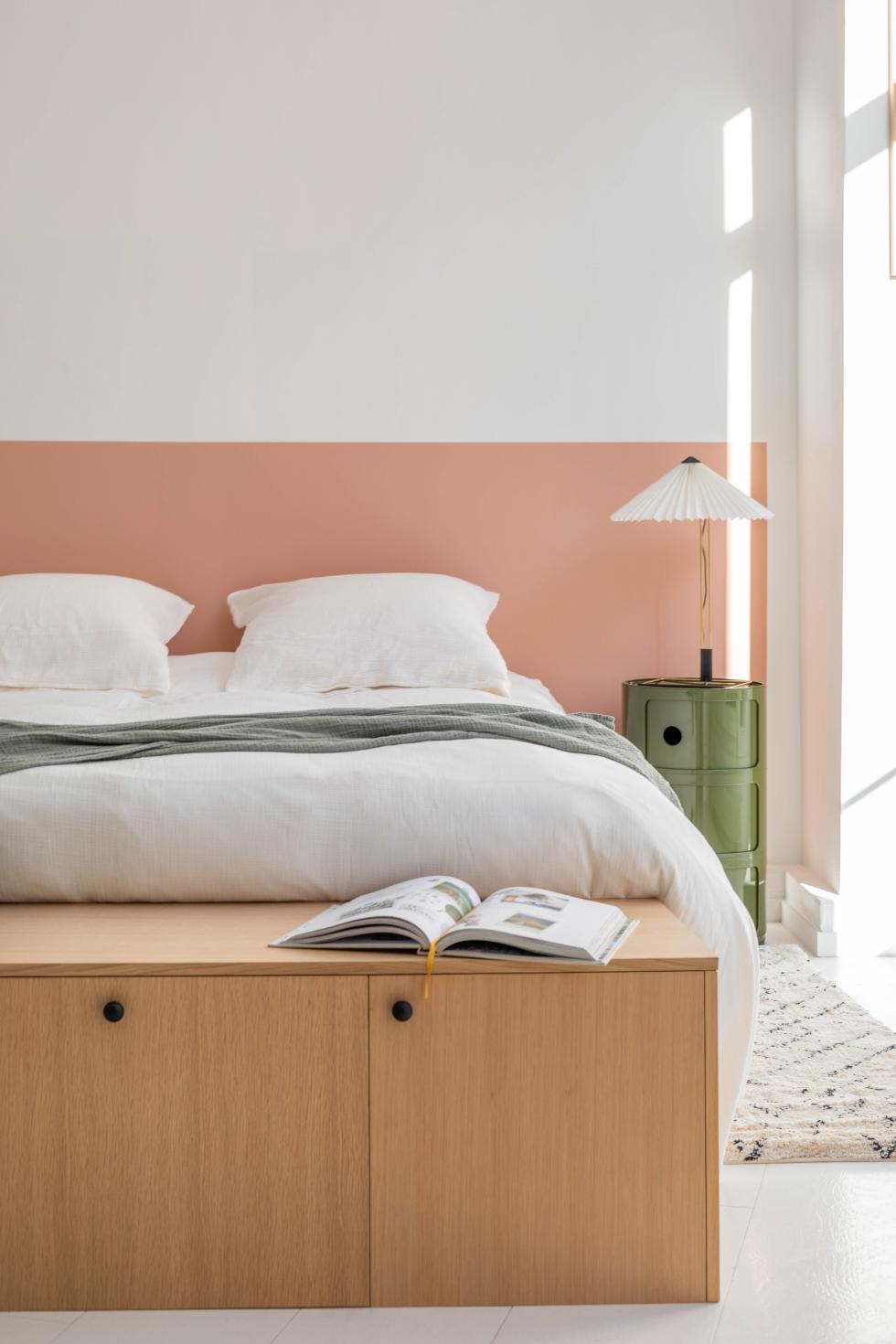 Projet réalisé par le studio Plum Living avec notre peinture Blush - ⓒ Hervé Goluza pour Plum Living