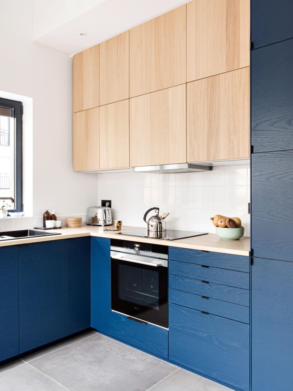 Cuisine chene chene peint bleu
