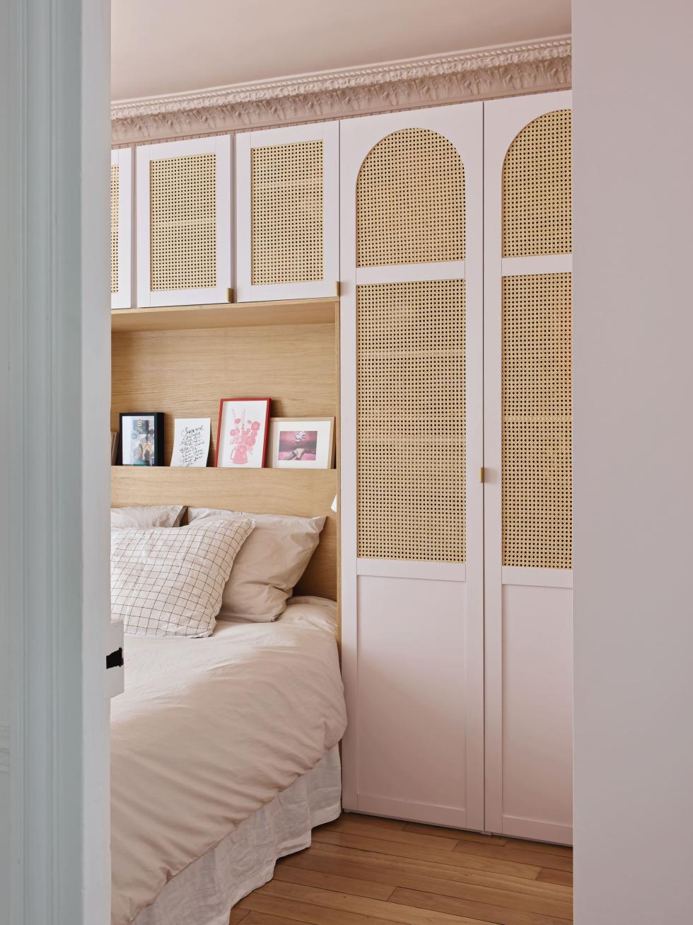 Dressing tête de lit cannage arche beige rosé