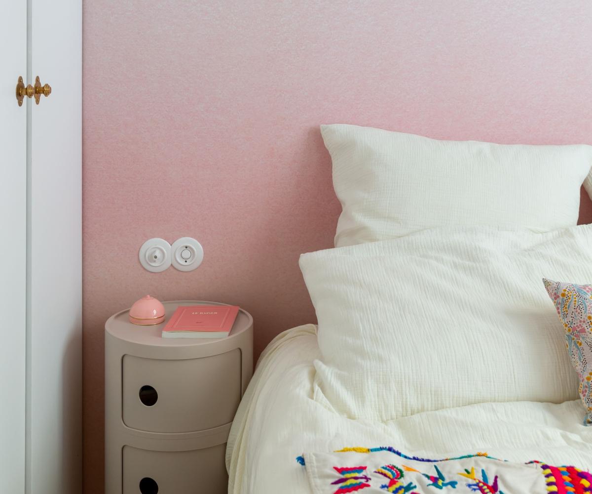 Chambre papier peint rose